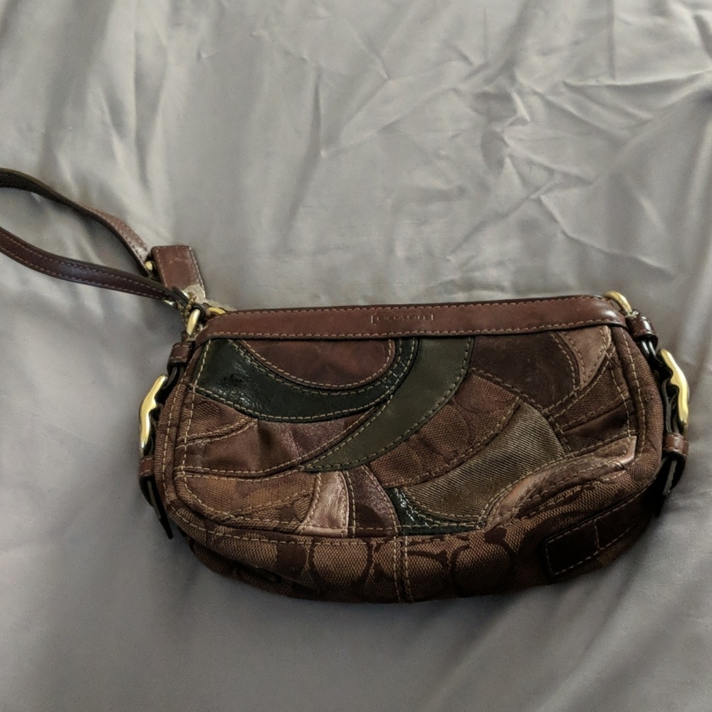 Wristlet